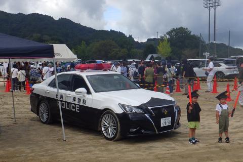 パトカー展示写真